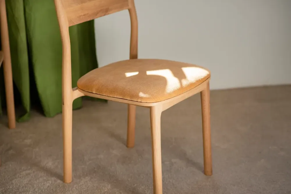 Sprawdź teraz Szyszka Design Krzesło tapicerowane Vilo szer. 50 cm kolor do wyboru