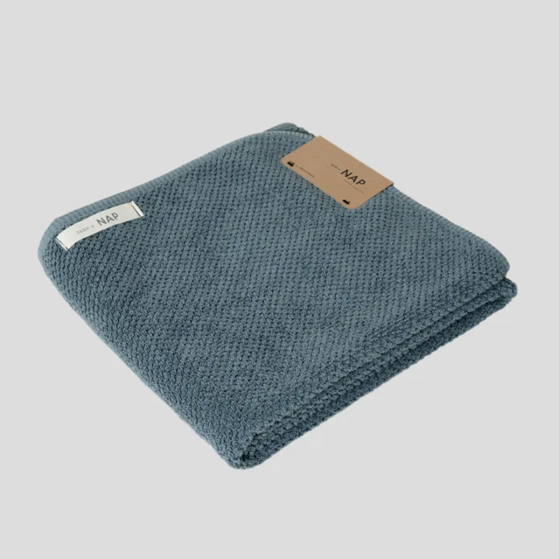 Kup online Ręcznik Bee Waffle Atlantic Blue 50x100 NAP