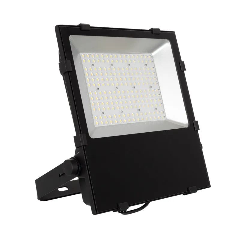 Kup online Naświetlacz LED 150W 5000K 160 lm/W IP65 Ściemnialny Kąt 90º Radikal Erken 24000 lm