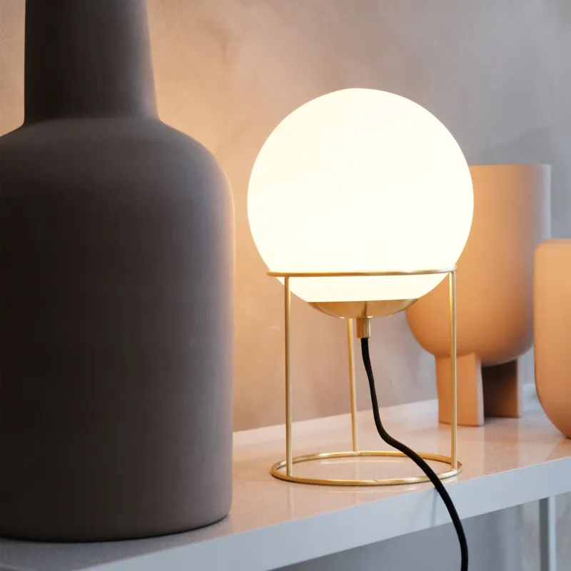 Zniżka Elegancka lampa stołowa Madrid – klosz typu kula